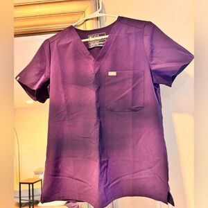 Figs scrubs in color purple jam